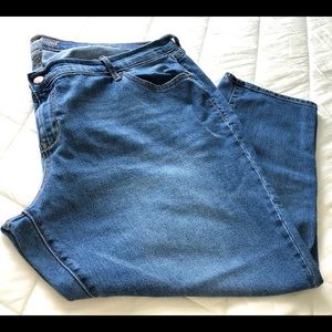 Old Navy Boyfriend jeans, size 18